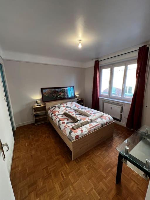 Robs Appartement In Center Bourges Exterior foto